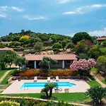 Вилла Azzurra Con Piscina