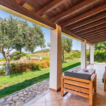 Azzurra Con Piscina *