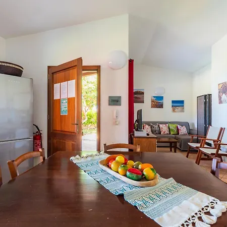 Вилла Azzurra Con Piscina