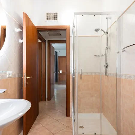 Вилла Azzurra Con Piscina