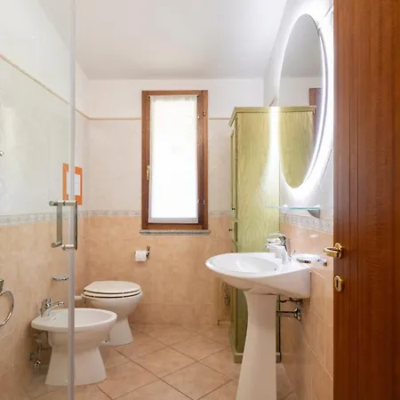 Villa Azzurra Con Piscina Tertenìa